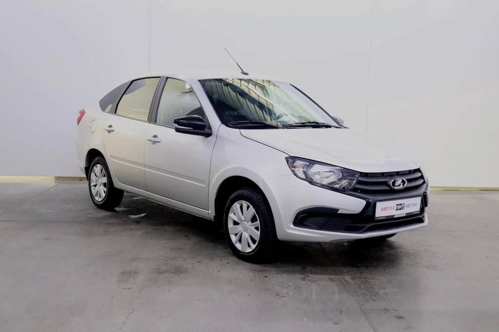 Лифтбек ВАЗ (LADA) Granta 2024 года, 980000 рублей, Брянск