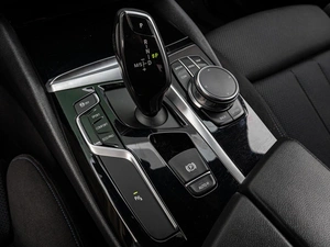 Седан BMW 5 серия 2017 года, 3300000 рублей, Краснодар