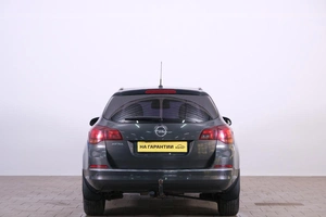 Универсал Opel Astra 2013 года, 989000 рублей, Омск