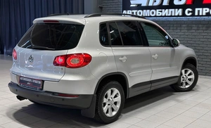 Внедорожник Volkswagen Tiguan 2009 года, 1147000 рублей, Красноярск