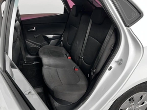 Хетчбэк Kia Rio 2017 года, 929900 рублей, Казань