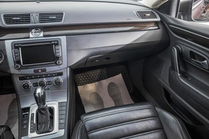Седан Volkswagen Passat CC 2013 года, 1039000 рублей, Барнаул
