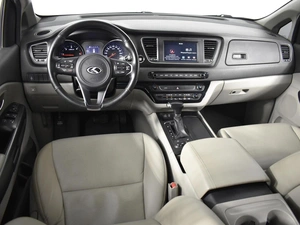 Минивэн Kia Carnival 2018 года, 2463100 рублей, Казань