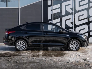 Седан Hyundai Solaris 2022 года, 1835000 рублей, Краснодар