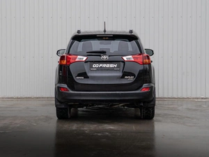 Внедорожник Toyota RAV4 2015 года, 2175000 рублей, Краснодар