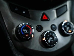 Седан Chevrolet Aveo 2012 года, 670000 рублей, Красноярск