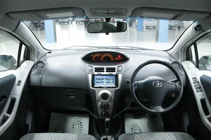 Хетчбэк Toyota Vitz 2008 года, 668000 рублей, Солонцы