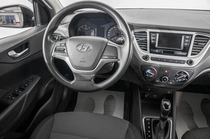 Седан Hyundai Solaris 2019 года, 1149000 рублей, Барнаул
