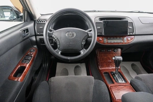 Седан Toyota Camry 2005 года, 1049000 рублей, Красноярск