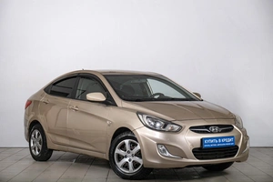 Седан Hyundai Solaris 2011 года, 799000 рублей, Томск