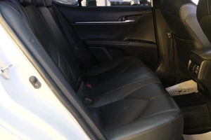 Седан Toyota Camry 2019 года, 2459000 рублей, Омск