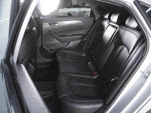 Седан Hyundai Sonata 2019 года, 1890000 рублей, Ростов-на-Дону