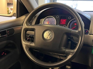 Внедорожник Volkswagen Touareg 2004 года, 799000 рублей, Красноярск