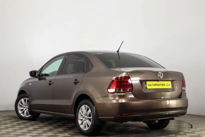 Седан Volkswagen Polo 2016 года, 919000 рублей, Пермь