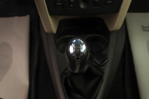 Седан Renault Logan 2017 года, 969000 рублей, Челябинск