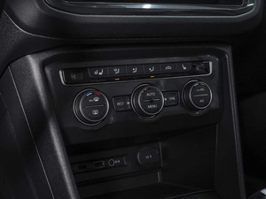 Внедорожник Volkswagen Tiguan 2018 года, 2450000 рублей, Ростов-на-Дону