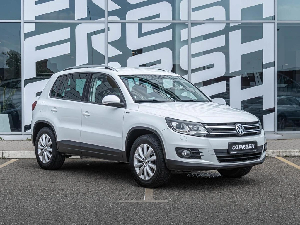 Внедорожник Volkswagen Tiguan 2016 года, 1950000 рублей, Краснодар