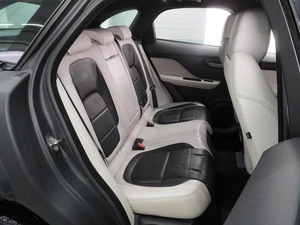 Внедорожник Jaguar F-Pace 2018 года, 4239000 рублей, Воронеж