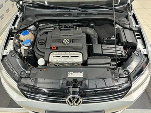 Седан Volkswagen Jetta 2012 года, 1081500 рублей, Красноярск