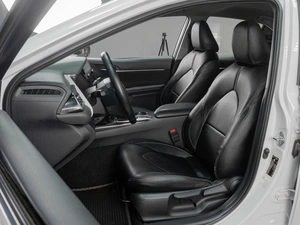 Седан Toyota Camry 2021 года, 3199000 рублей, Тюмень