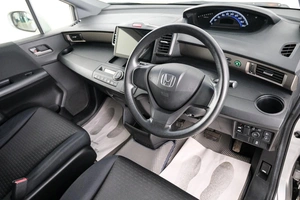 Минивэн Honda Freed 2012 года, 1159000 рублей, Красноярск