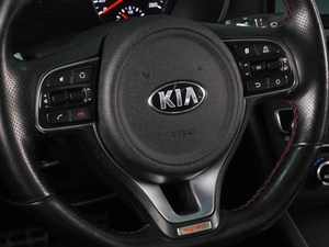 Седан Kia Optima 2016 года, 1999000 рублей, Воронеж