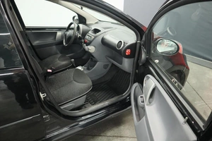 Хэтчбек Peugeot 107 2010 года, 500000 рублей, Курск