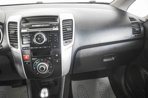 Минивэн Kia Venga 2013 года, 969000 рублей, Кемерово