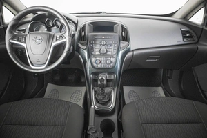 Хетчбэк Opel Astra GTC 2012 года, 729000 рублей, Кемерово