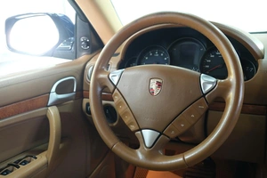 Внедорожник Porsche Cayenne 2008 года, 1349000 рублей, Омск