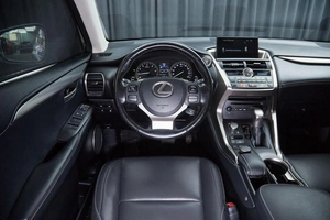 Внедорожник Lexus NX 2017 года, 3300000 рублей, Красноярск