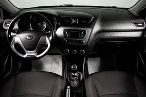Седан Kia Rio 2015 года, 969000 рублей, Сургут