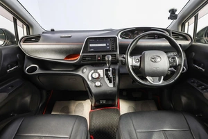 Минивэн Toyota Sienta 2020 года, 1899000 рублей, Новосибирск