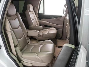 Внедорожник Cadillac Escalade 2016 года, 3299000 рублей, Сургут