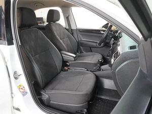Лифтбек Volkswagen Polo 2022 года, 1559000 рублей, Воронеж