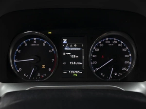 Внедорожник Toyota RAV4 2017 года, 2790000 рублей, Омск
