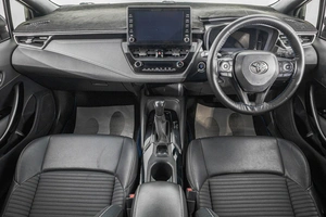 Универсал Toyota Corolla 2019 года, 1799000 рублей, Барнаул
