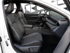 Седан Toyota Camry 2025 года, 4559000 рублей, Краснодар