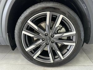 Внедорожник Geely Monjaro 2024 года, 3796000 рублей, Красноярск