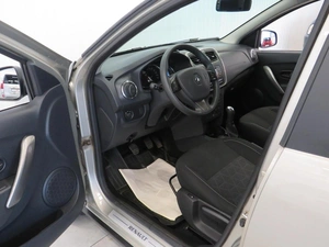 Хэтчбек Renault Sandero 2016 года, 1100000 рублей, Калуга