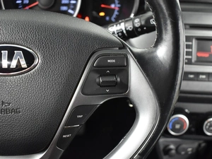 Хетчбэк Kia Rio 2015 года, 867200 рублей, Казань