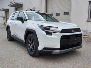 Внедорожник Toyota RAV4 2026 года, 4699000 рублей, Красноярск