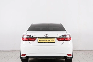 Седан Toyota Camry 2016 года, 1749000 рублей, Красноярск