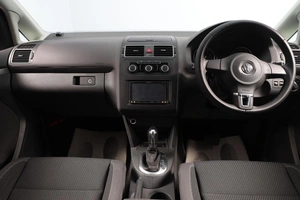 Минивэн Volkswagen Touran 2013 года, 1509000 рублей, Новосибирск
