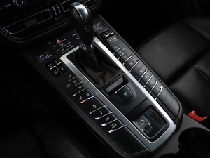 Внедорожник Porsche Macan GTS 2021 года, 5649077 рублей, Москва