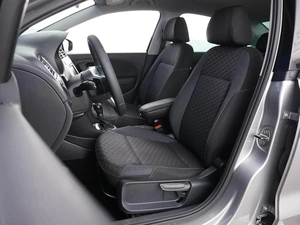 Седан Volkswagen Polo 2018 года, 1075077 рублей, Москва