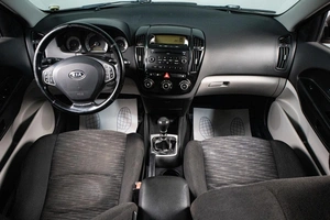 Универсал Kia Ceed 2009 года, 659000 рублей, Сургут