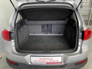 Внедорожник Volkswagen Tiguan 2011 года, 1175000 рублей, Красноярск