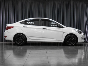 Седан Hyundai Solaris 2014 года, 969000 рублей, Тюмень