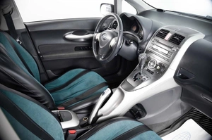 Хетчбэк Toyota Auris 2007 года, 739000 рублей, Пермь
